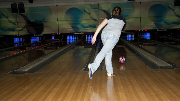 Bowling team brings fun competition to JC students