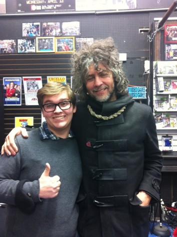 Sophomore Conrad Gagnon met Wayne Coyne in 2013. Coyne is the lead singer of his favorite band, Flaming Lips. 